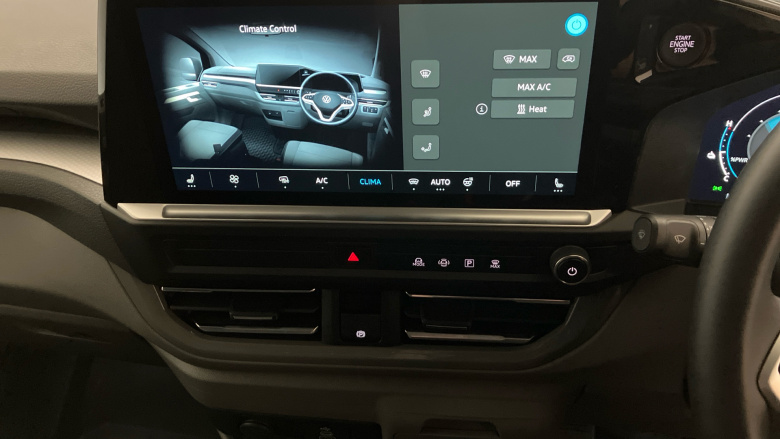 Volkswagen Transporter T32 Swb Electric 160kW 65kWh Commerce Pro Van Auto